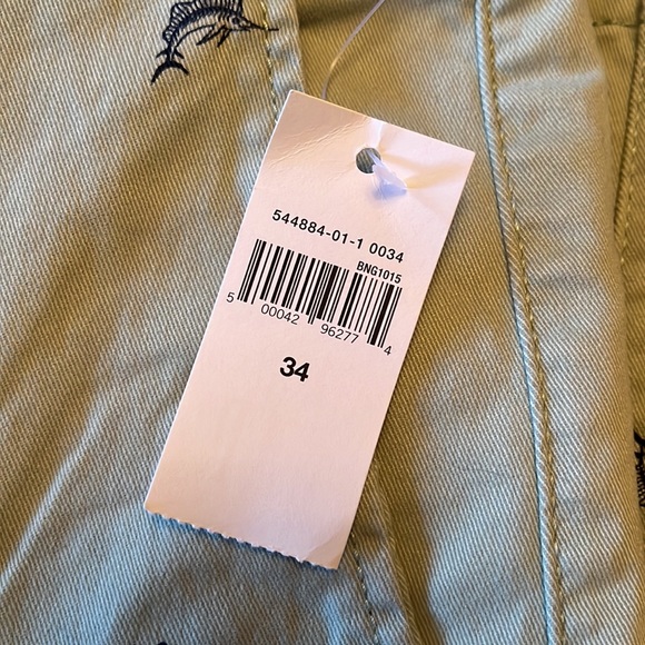 GAP Mint Green men’s swordfish print shorts, size 34 waist, 10” - Picture 3 of 4